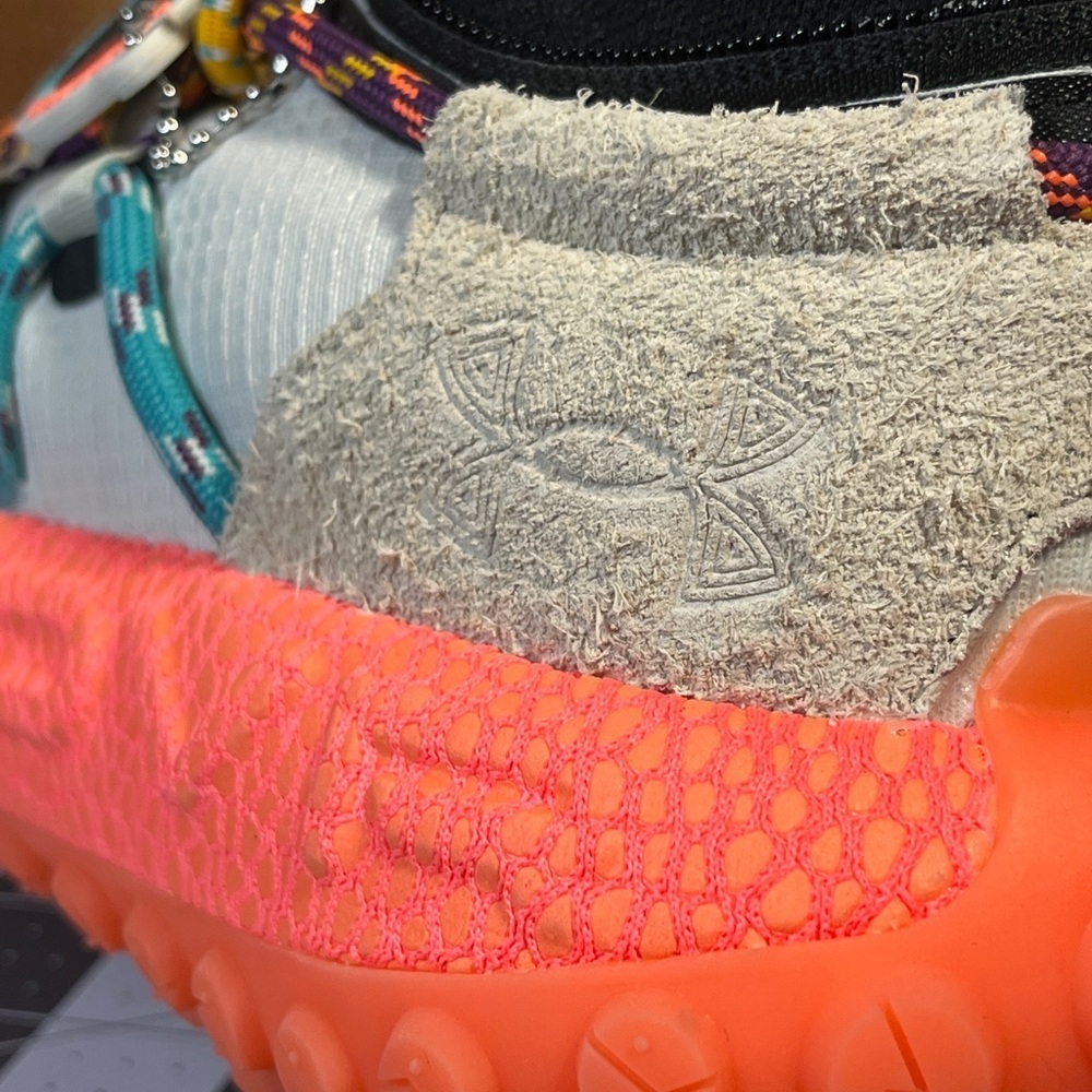 Under Armour Hovr summit X Michelin (BLACK HISTORY MONTH)
brand new - Picture 11 of 16